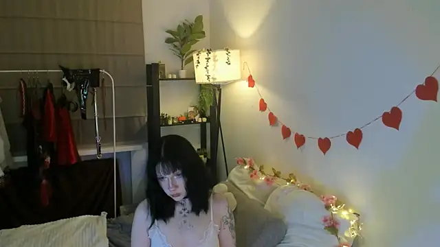 AuraShift online show from February 28, 2026, 2:23 am