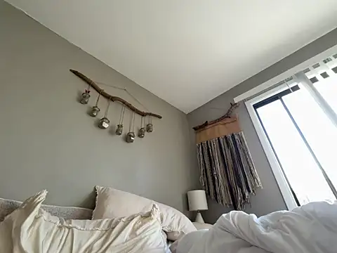 Snapshot of Sexysanka chatting on February 16, 2026, 10:39 pm Sexysanka online show from February 16, 2026, 10:39 pm