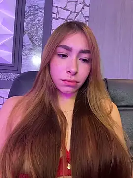 Millie Taylor  online show from February 9, 2026, 7:07 pm