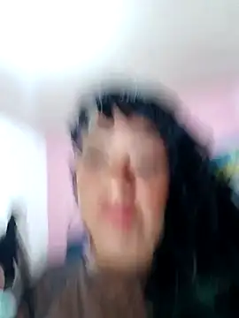 Snapshot of SabrinaColin chatting on February 11, 2026, 3:33 am SabrinaColin online show from February 11, 2026, 3:33 am