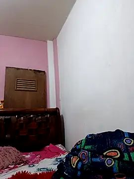 Snapshot of SabrinaColin chatting on March 24, 2026, 12:37 am SabrinaColin online show from March 24, 2026, 12:37 am