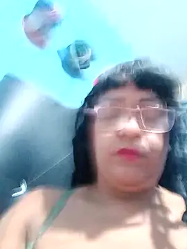 Snapshot of SabrinaColin chatting on March 29, 2026, 5:18 am SabrinaColin online show from March 29, 2026, 5:18 am