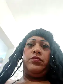 Snapshot of SabrinaColin chatting on April 11, 2026, 4:50 am SabrinaColin online show from April 11, 2026, 4:50 am