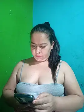 Snapshot of Diana_006 chatting on February 26, 2026, 2:10 am Diana 006 online show from February 26, 2026, 2:10 am