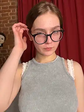 MyKittySayMeow online show from March 4, 2026, 8:48 pm