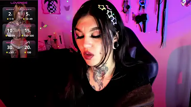 Zoeee 001 online show from March 8, 2026, 4:16 am