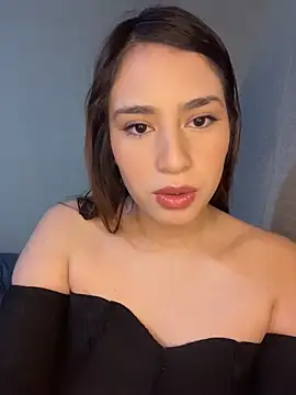 Snapshot of romyamo chatting on February 6, 2026, 4:06 am romyamo online show from February 6, 2026, 4:06 am