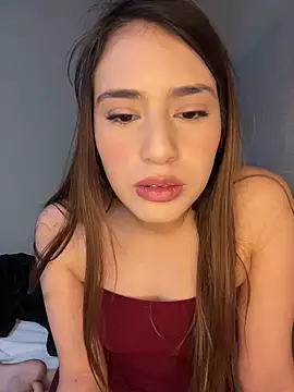 Snapshot of romyamo chatting on February 11, 2026, 3:33 am romyamo online show from February 11, 2026, 3:33 am