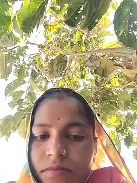 Snapshot of Gungun_thakur chatting on February 11, 2026, 7:57 am Gungun thakur online show from February 11, 2026, 7:57 am