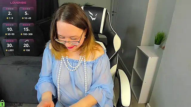 Dixon Ross online show from April 7, 2026, 12:05 pm