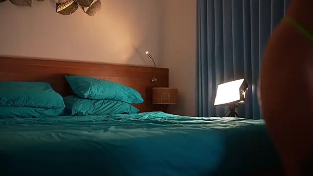 Sarah Pink online show from February 28, 2026, 2:07 pm