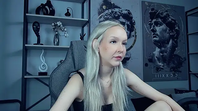 Snapshot of MaoqiBeverly chatting on July 9, 2026, 10:52 am MaoqiBeverly online show from July 9, 2026, 10:52 am