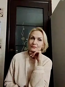 Snapshot of MichelleSolis chatting on March 2, 2026, 8:15 pm MichelleSolis online show from March 2, 2026, 8:15 pm