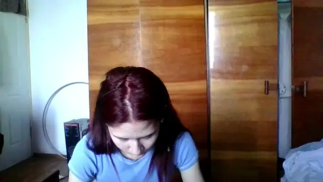 Snapshot of NickiKisinger chatting on February 14, 2026, 6:32 am NickiKisinger online show from February 14, 2026, 6:32 am