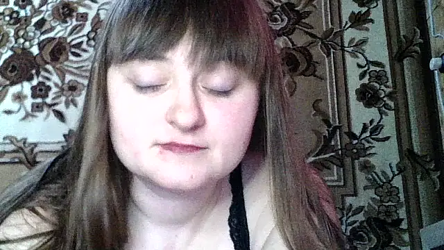 Snapshot of LuckyLust15 chatting on February 6, 2026, 2:09 pm LuckyLust15 online show from February 6, 2026, 2:09 pm