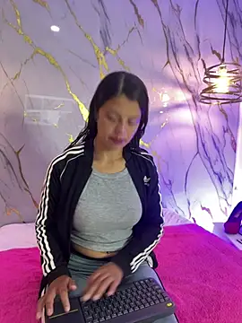 Snapshot of miarouse88 chatting on February 16, 2026, 11:50 am miarouse88 online show from February 16, 2026, 11:50 am