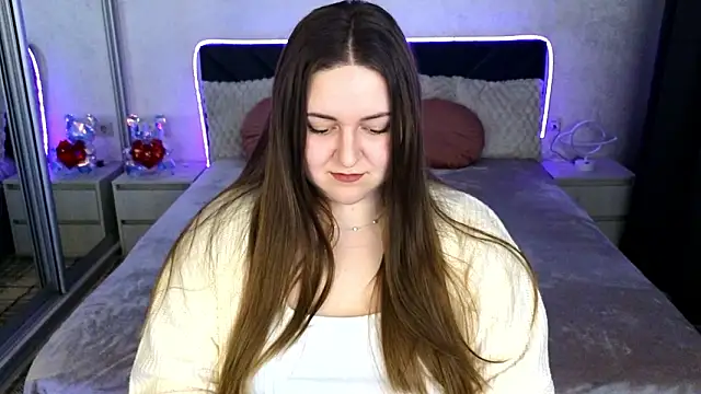 Eva Luxx online show from March 18, 2026, 3:04 pm