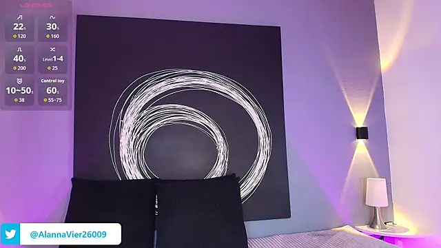 Snapshot of AlannaViera chatting on April 15, 2026, 11:50 am AlannaViera online show from April 15, 2026, 11:50 am