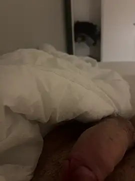 siisidjfjfjdj online show from March 27, 2026, 8:52 pm