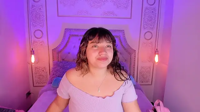 Snapshot of Honny_Blaice_ chatting on February 5, 2026, 12:32 pm Honny Blaice online show from February 5, 2026, 12:32 pm