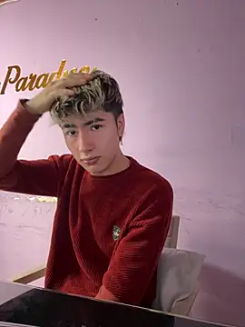 AlexanderCollman2 online show from April 13, 2026, 3:01 am