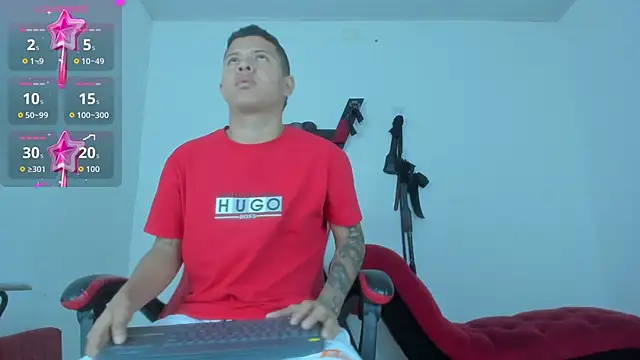 Snapshot of Steven_and_Camilo18 chatting on March 3, 2026, 11:27 am Steven and Camilo18 online show from March 3, 2026, 11:27 am