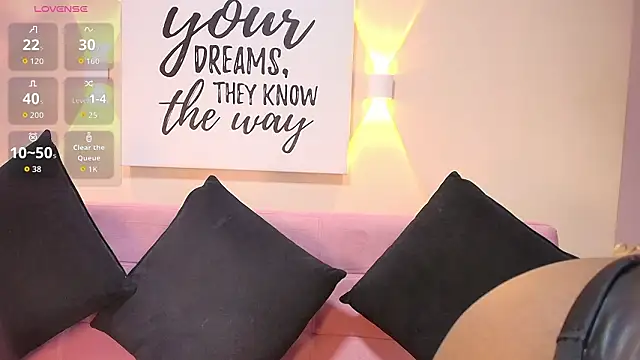 Snapshot of Nalathompson chatting on February 25, 2026, 12:37 pm Nalathompson online show from February 25, 2026, 12:37 pm