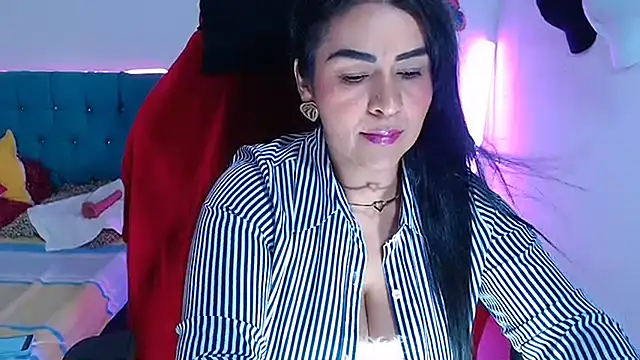 hotsweet-69 online show from April 16, 2026, 4:57 am