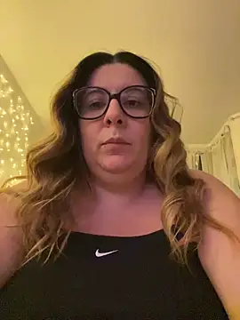 JasmineGlow7 online show from March 25, 2026, 11:00 pm