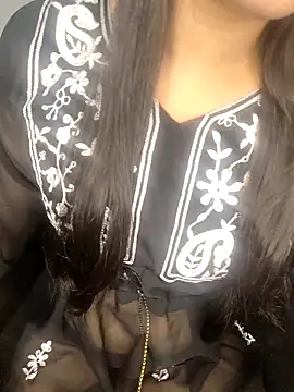 Snapshot of Alix_cuti chatting on February 5, 2026, 5:50 pm Alix cuti online show from February 5, 2026, 5:50 pm