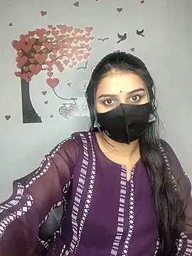 Snapshot of Alix_cuti chatting on February 10, 2026, 6:12 pm Alix cuti online show from February 10, 2026, 6:12 pm