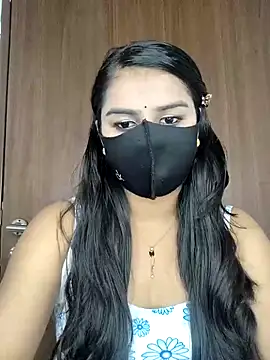 Snapshot of Alix_cuti chatting on April 8, 2026, 6:30 pm Alix cuti online show from April 8, 2026, 6:30 pm