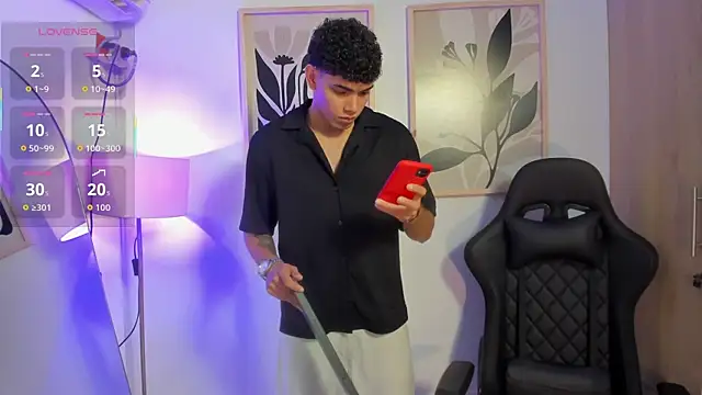 justin payn14 online show from April 28, 2026, 3:11 am