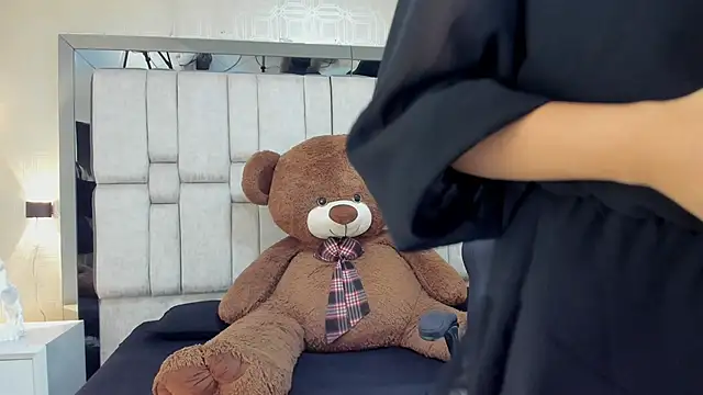 Snapshot of ValeryCooper18 chatting on February 20, 2026, 7:47 pm ValeryCooper18 online show from February 20, 2026, 7:47 pm