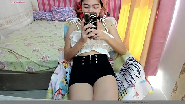 Snapshot of HornyAsianXxX chatting on March 30, 2026, 7:42 am HornyAsianXxX online show from March 30, 2026, 7:42 am