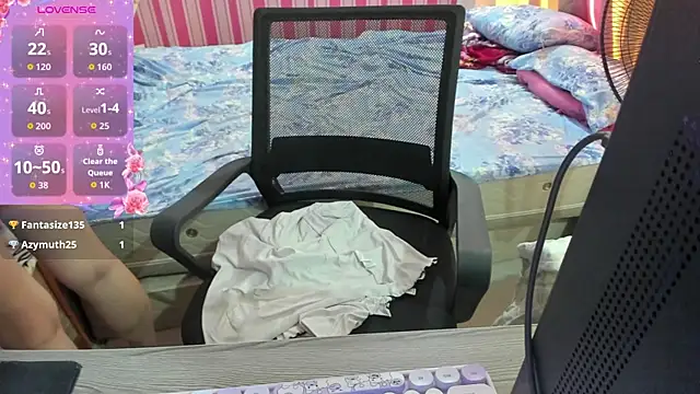 HornyAsianXxX online show from July 15, 2026, 2:44 pm