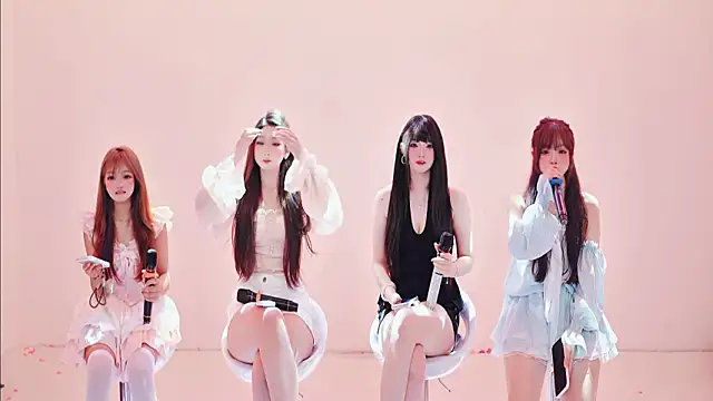 Snapshot of CC-0606 chatting on February 3, 2026, 9:47 am CC-0606 online show from February 3, 2026, 9:47 am