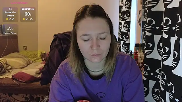 Snapshot of Ozalin_ chatting on February 5, 2026, 6:40 am Ozalin online show from February 5, 2026, 6:40 am