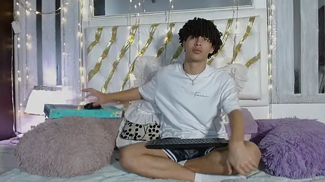 Snapshot of ian_smith_ chatting on February 9, 2026, 11:58 am ian smith online show from February 9, 2026, 11:58 am