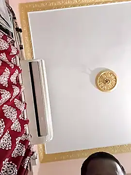 Mumbai handsom92 online show from April 13, 2026, 4:01 pm