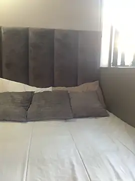 SexyLaylahx online show from February 9, 2026, 3:49 pm