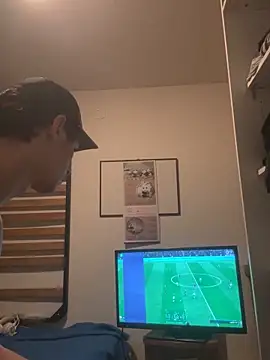 Snapshot of leh31l chatting on February 5, 2026, 6:01 pm leh31l online show from February 5, 2026, 6:01 pm