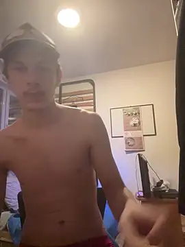 Snapshot of leh31l chatting on February 17, 2026, 6:58 pm leh31l online show from February 17, 2026, 6:58 pm