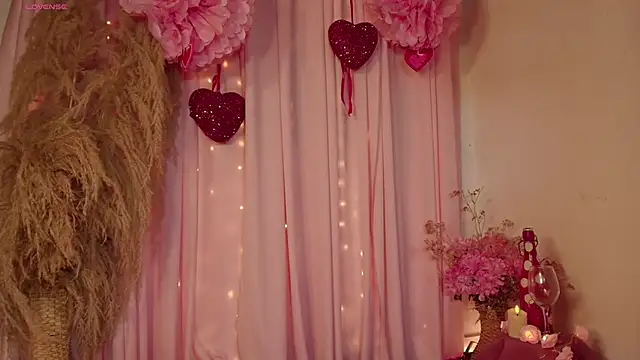 Snapshot of Sharlotte__1 chatting on February 14, 2026, 12:24 pm Sharlotte 1 online show from February 14, 2026, 12:24 pm