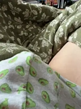 twankletoes1234 online show from February 11, 2026, 11:48 am