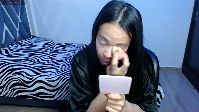 Snapshot of paula_lopez__ chatting on April 14, 2026, 10:27 pm paula lopez online show from April 14, 2026, 10:27 pm