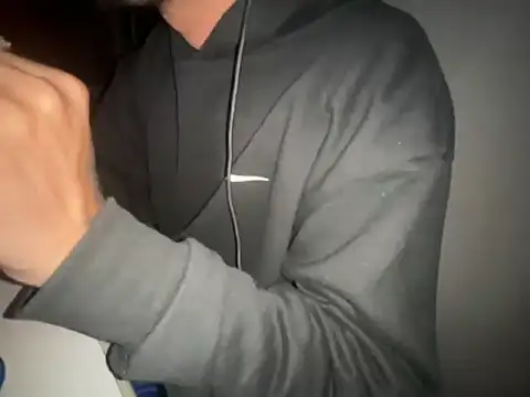 Snapshot of cerejadc chatting on April 13, 2026, 3:45 am cerejadc online show from April 13, 2026, 3:45 am