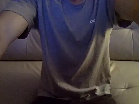 Snapshot of vick_14 chatting on June 16, 2026, 11:07 pm vick 14 online show from June 16, 2026, 11:07 pm