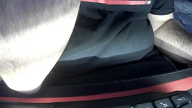 Snapshot of no-name15 chatting on February 1, 2026, 1:04 am no-name15 online show from February 1, 2026, 1:04 am