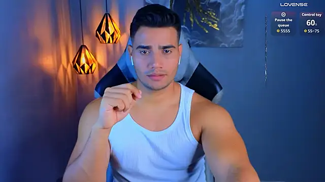 Snapshot of AndresRodriguez1 chatting on May 1, 2026, 2:27 am AndresRodriguez1 online show from May 1, 2026, 2:27 am